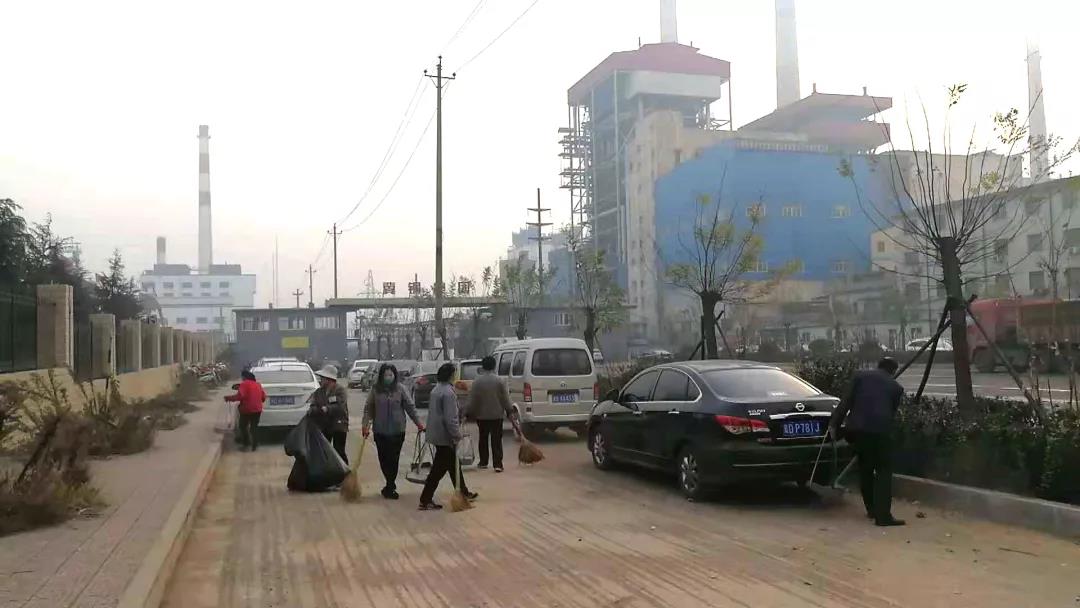 “扫落叶行动”美化冀南的冬天